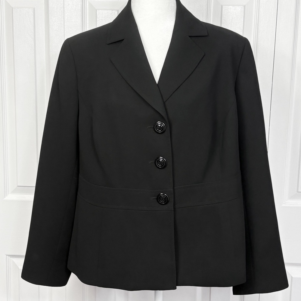 Jones Studio Separates Black Three-Button Long Sleeve Blazer Jacket 16W